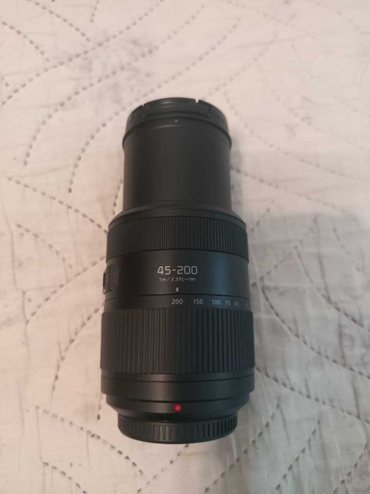 Panasonic 45-200mm f/4-5.6 в гарному стані зі США
