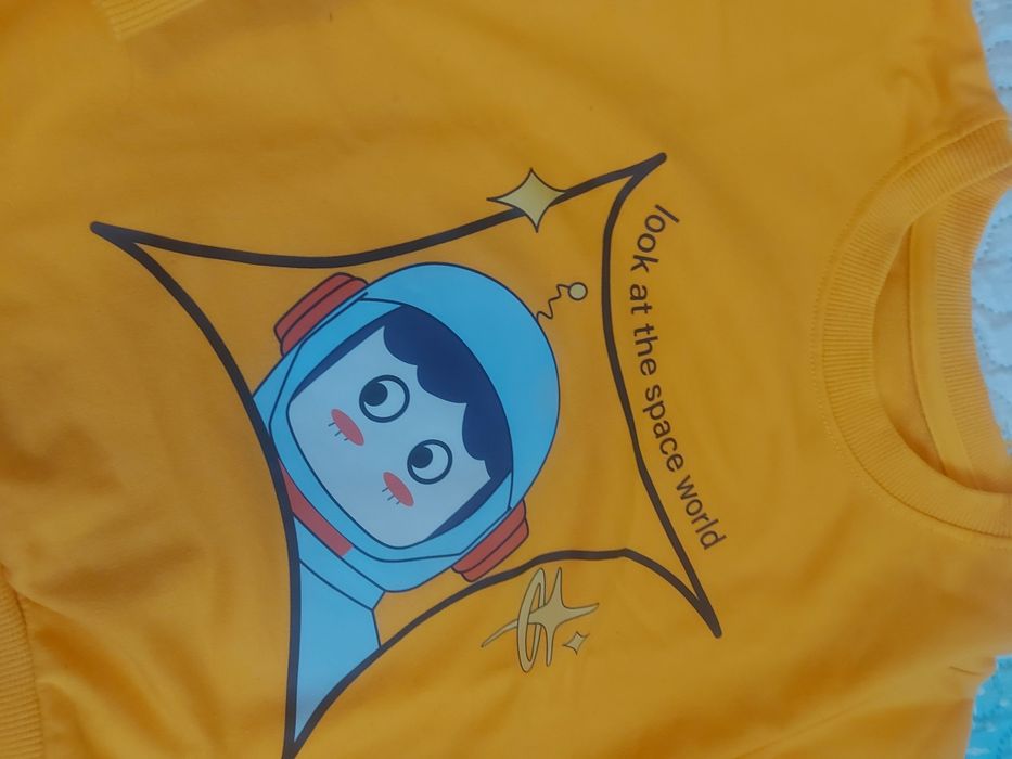 Camisola astronauta