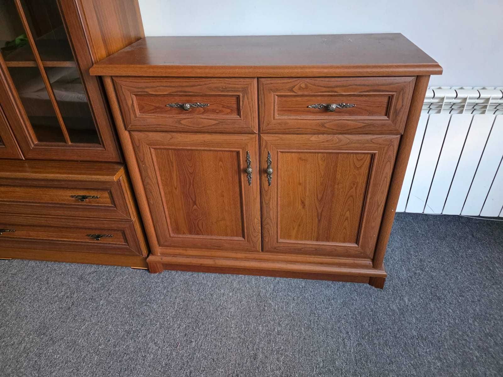 Sprzedam komodę 105x45x90