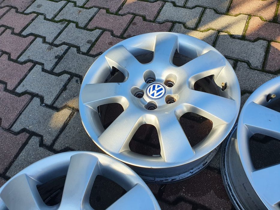 VW Golf 4, Bora 16 cali alufelgi 5x100 stan bardzo dobry