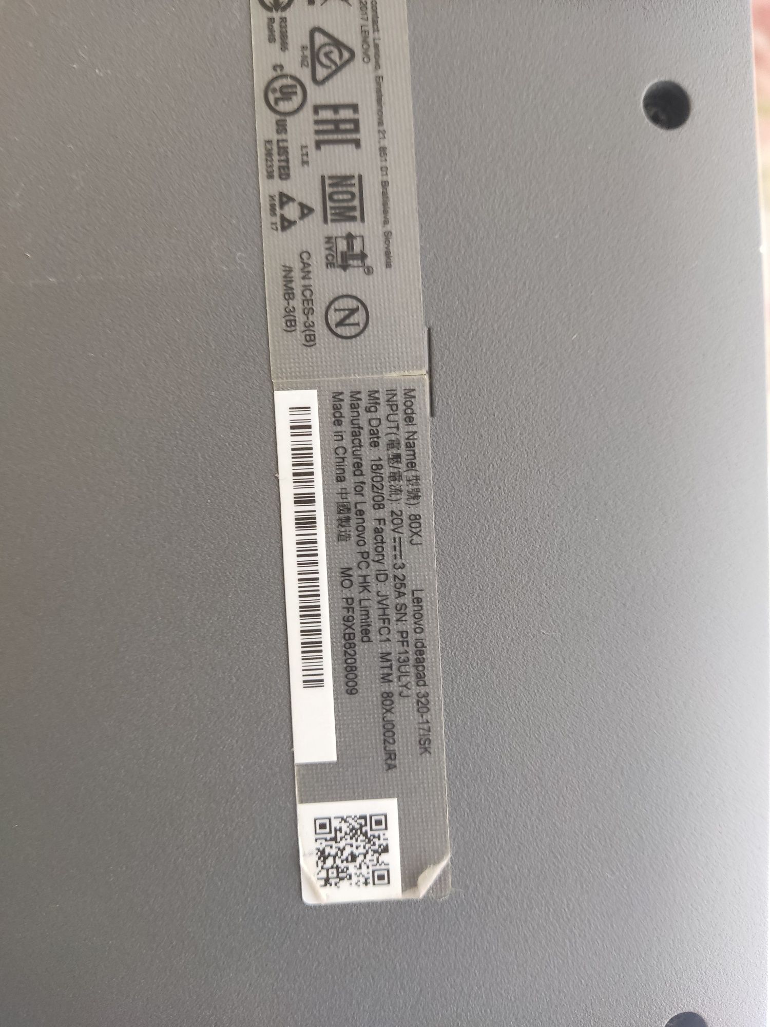 Lenovo 320-17 ISK i3-6006u/4GB/video 920 2gb/500gb hdd