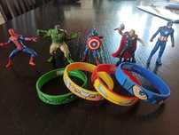 Avengers figurki i bransoletki