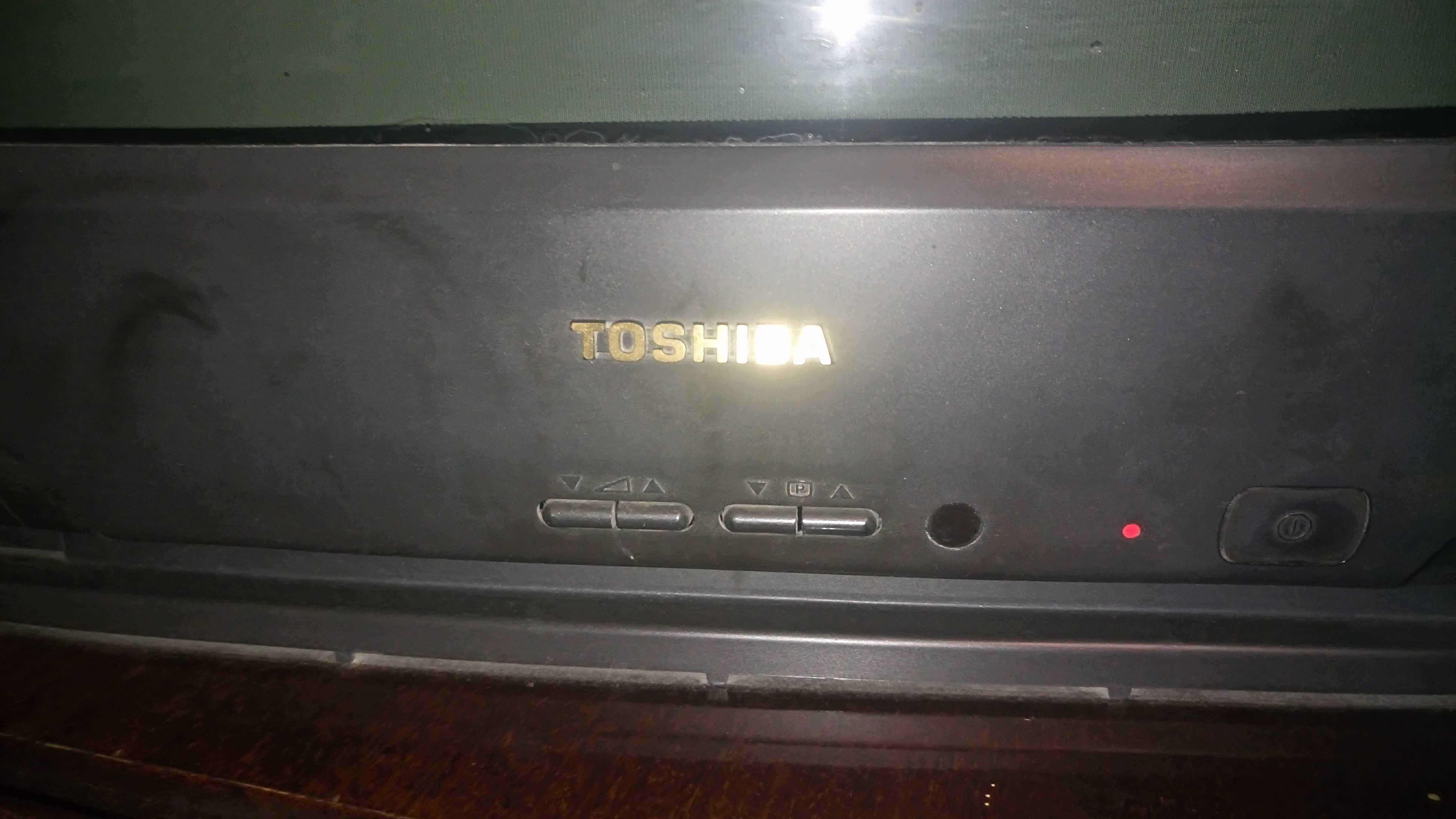 Телевизор Toshiba 2140RS рабочее состояние