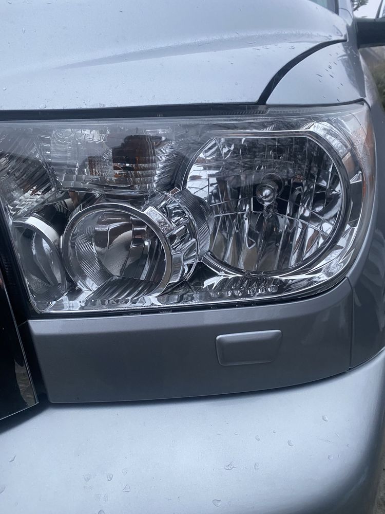 Решотка радиатора TOYOTA SEQUOIA 2007-2017, II- поколения