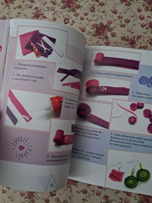 Książka Violetta modne dodatki