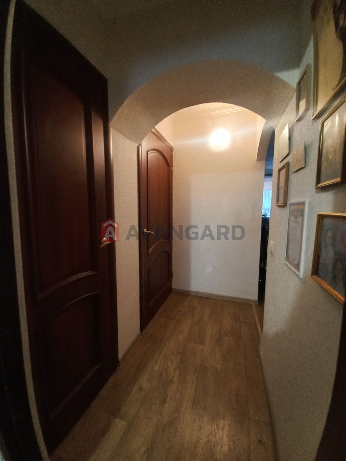 Продам 3 кімнатну квартиру в центрі р-н Тараса Шевченка