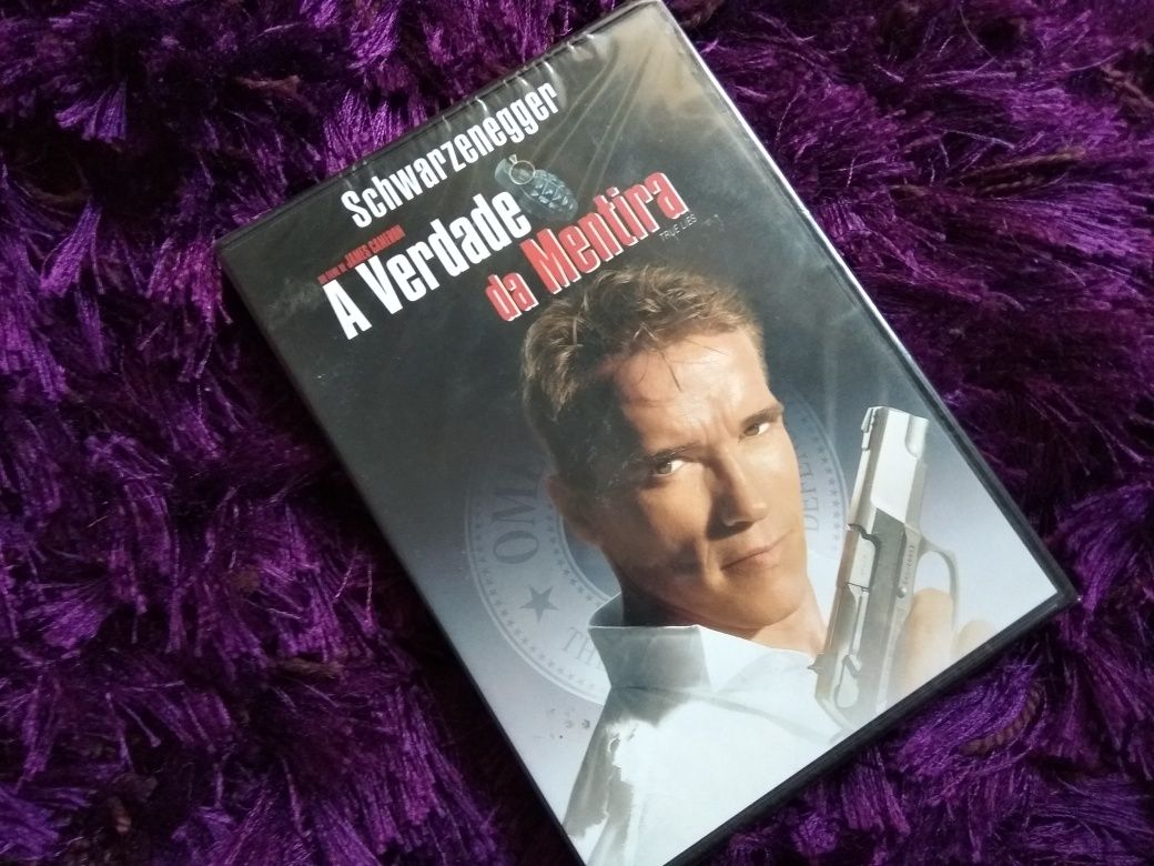 A verdade da Mentira (True Lies), Arnold Schwarzenegger James Cameron