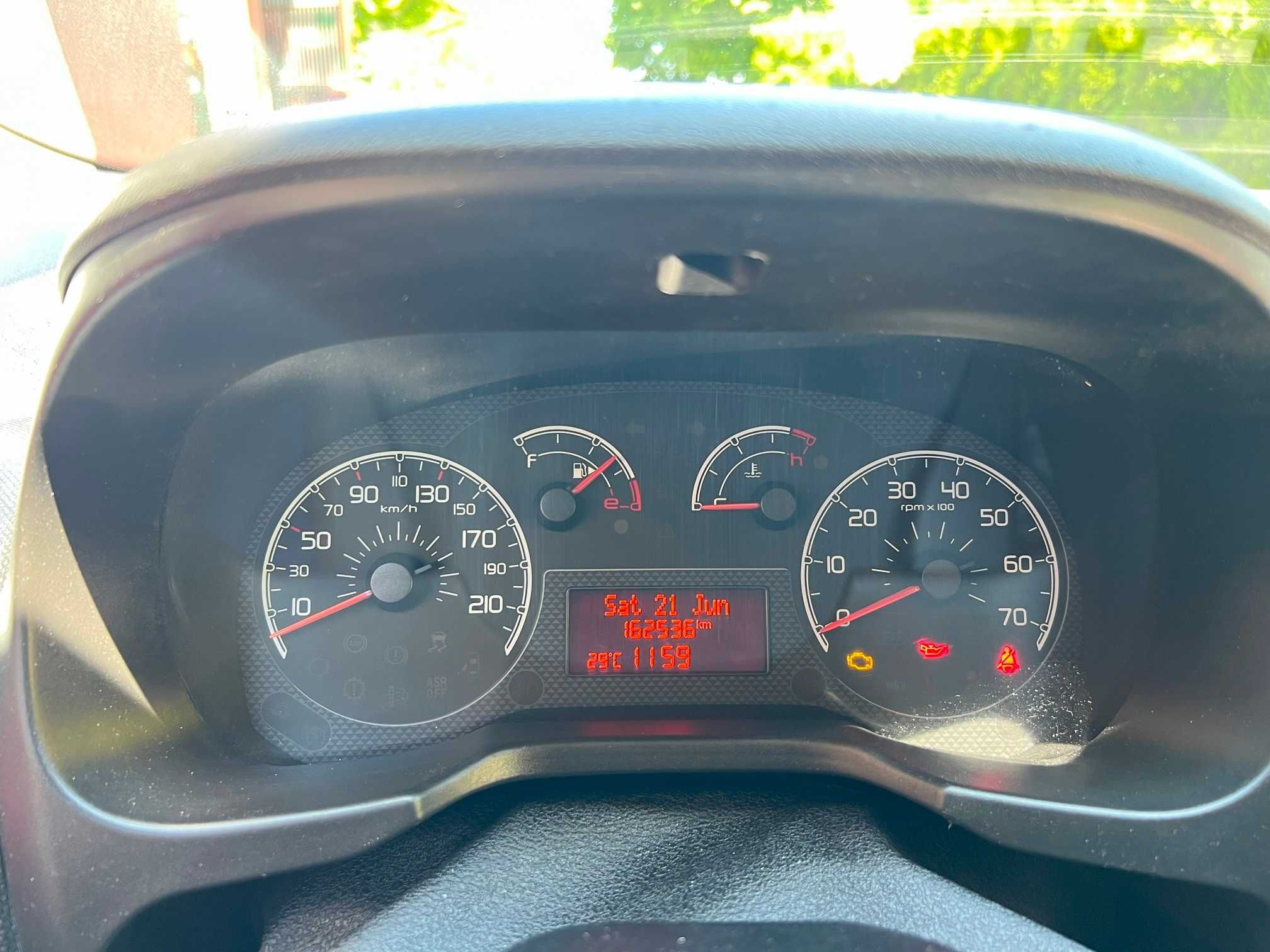 Peugeot Bipper 2015.r  1.3 Hdi 75km 164000 tyś