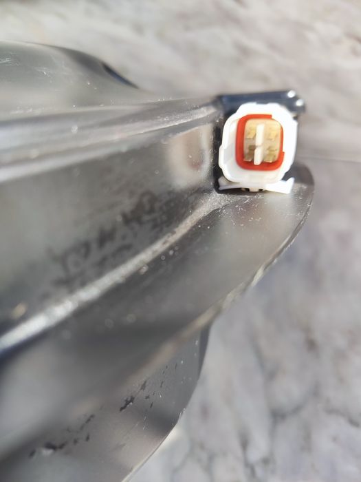 Subwoofer de marca JBL. 
Coluna em bom estado geral que tem como fun