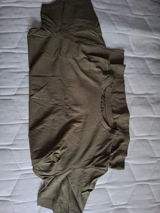 Koszulka z krótkim rękawem t-shirt w kol. khaki WP - różne roz.