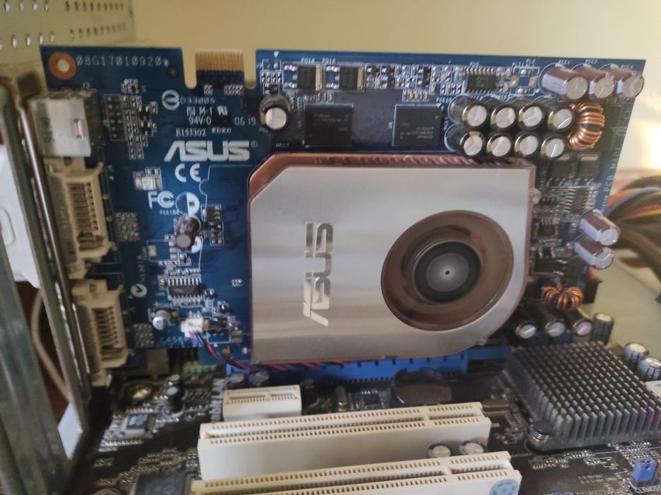 GeForce GT7600 256 MB