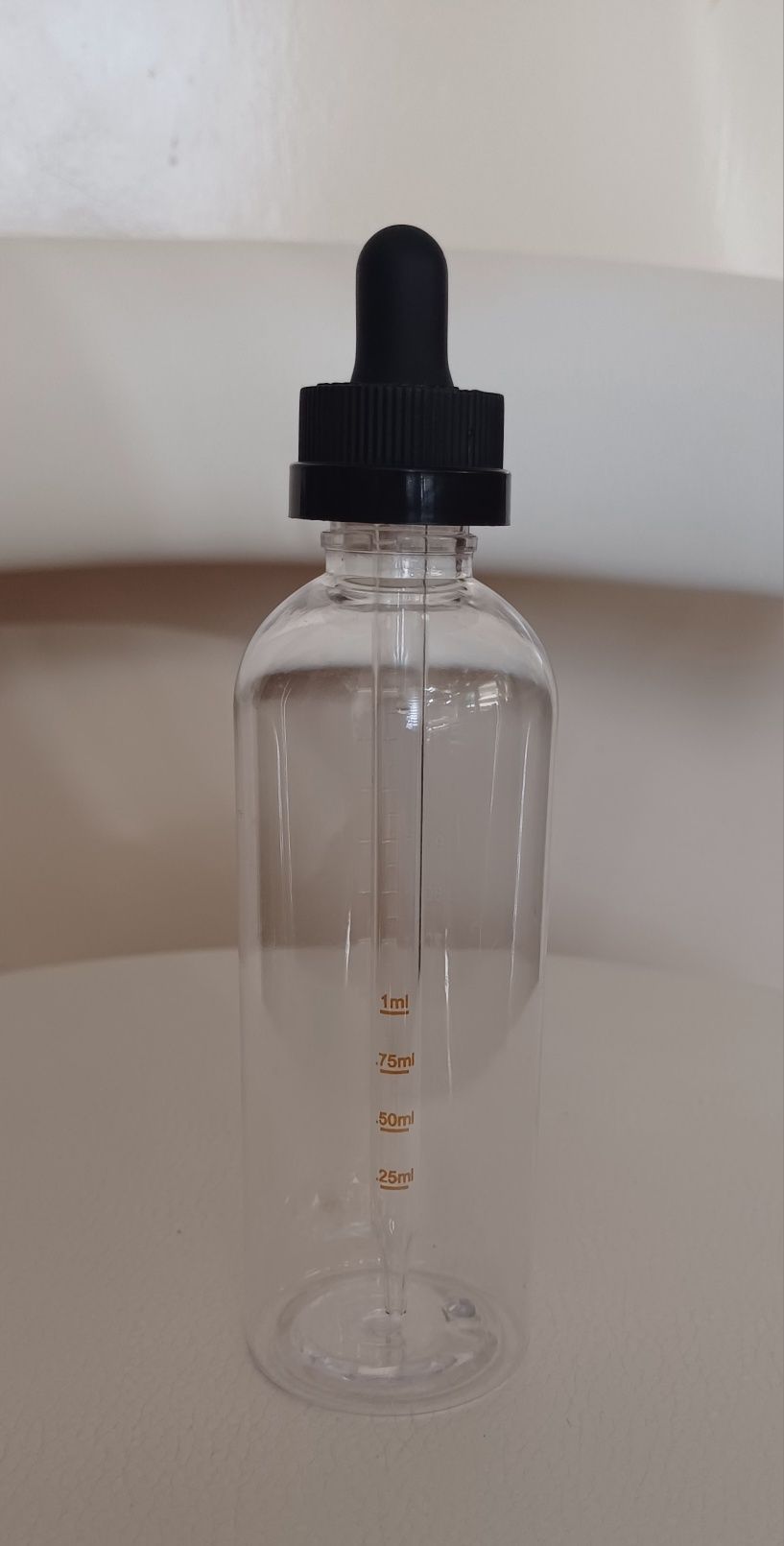 Buteleczka z szklaną pipetą 120ml