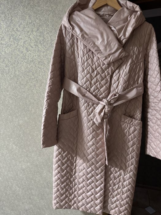 Пальто демісезонне стьобане.