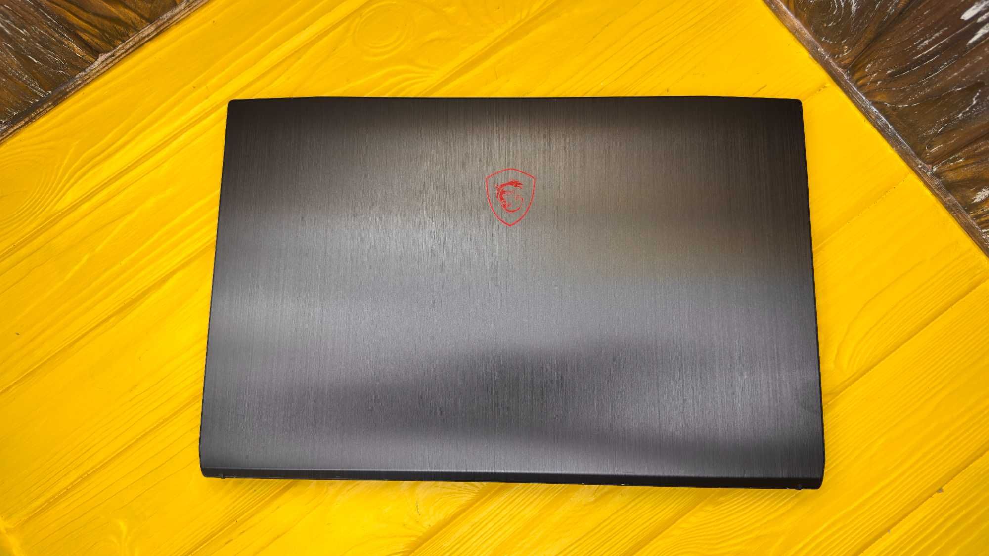 Стильный Игровой Ноутбук MSI GF75 Thin /17.3" FHD IPS/GTX 1050 TI 4 GB