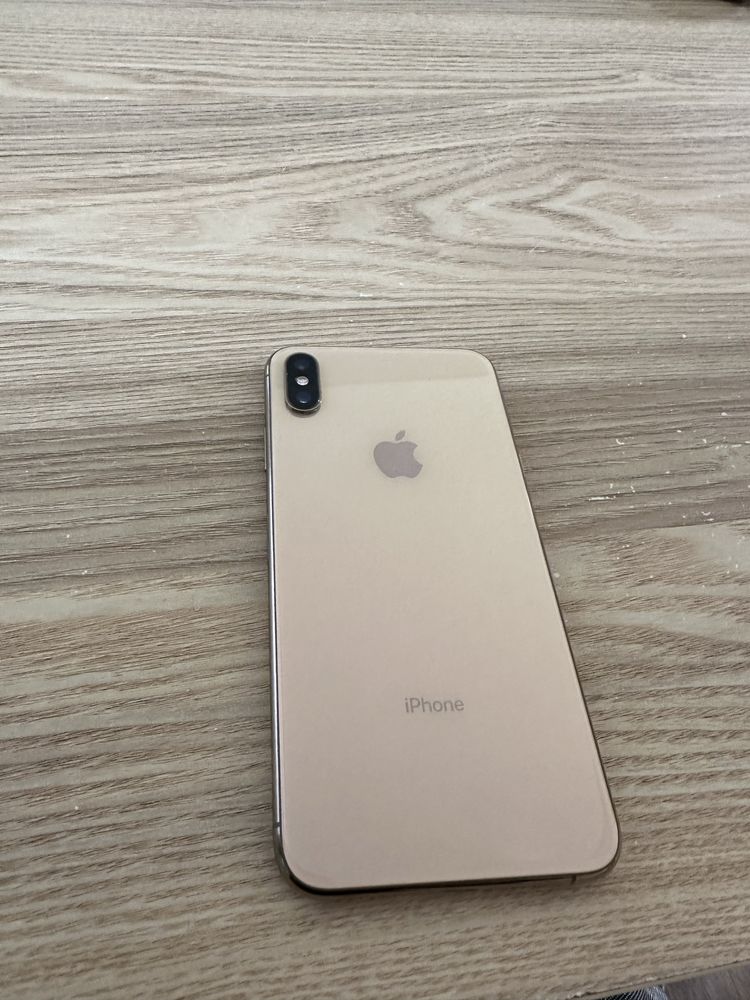 Iphone XS max gold