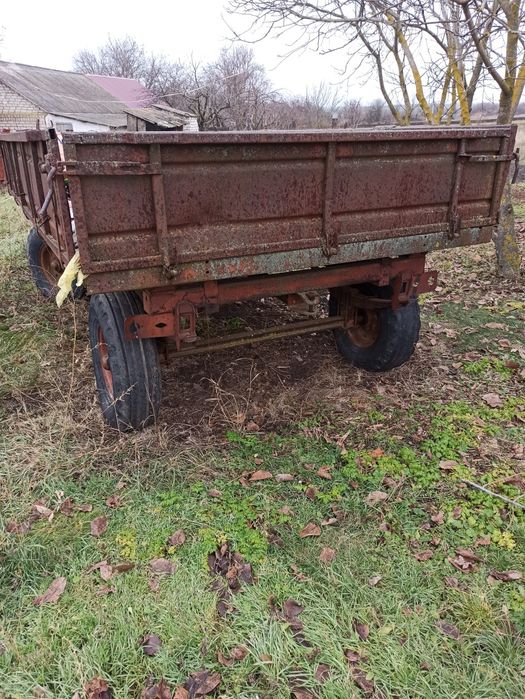 Прицеп ПТС-4 з циліндром.