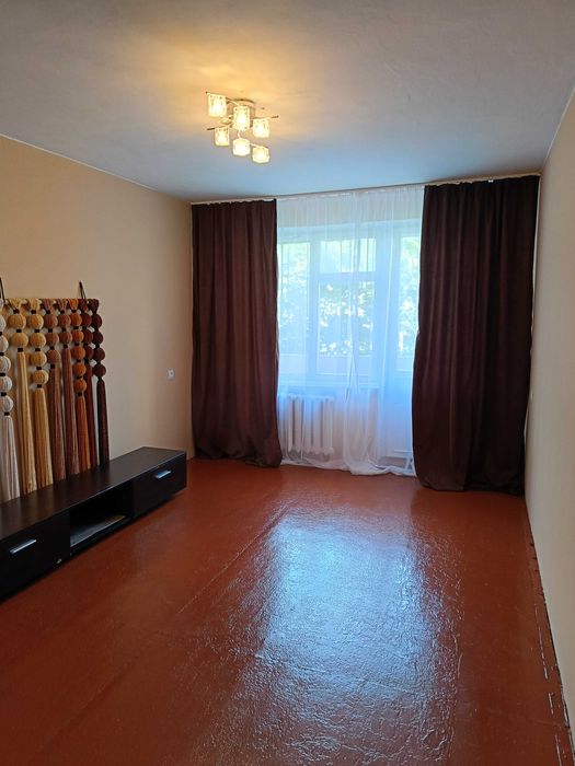 Продам 2 ком. квартиру. Нагорная часть города