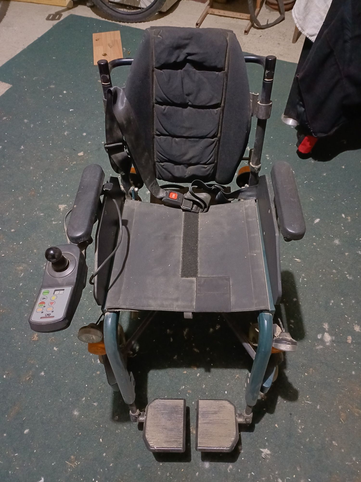 Інвалідний візок єлектро .