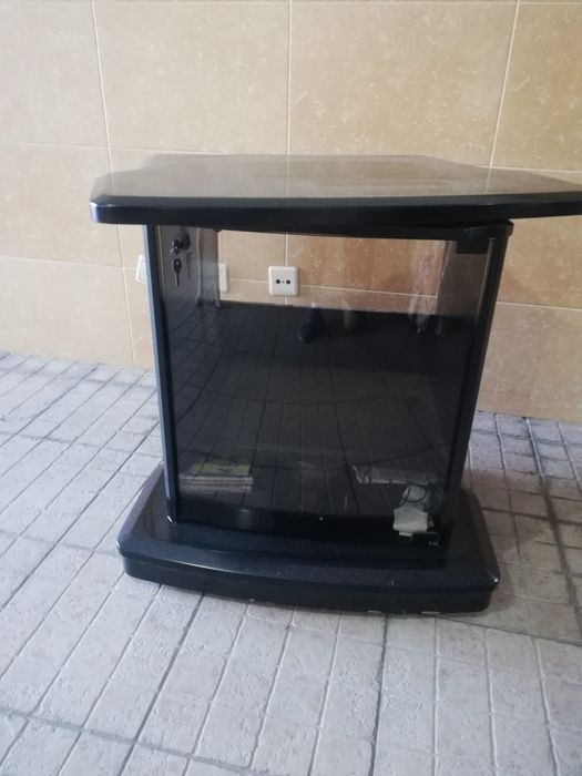 Móvel de TV usado