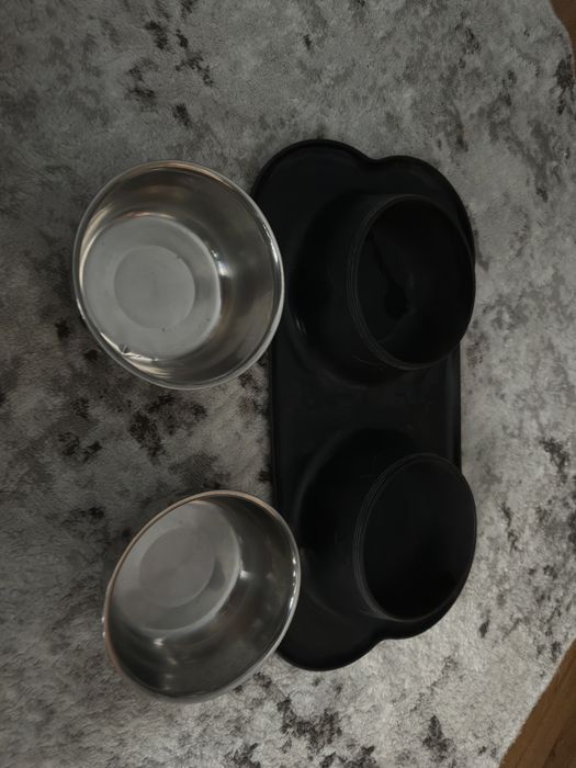 Bebedouro / Comedouro em formato de osso