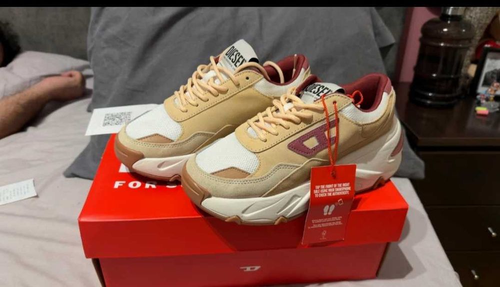 Кросівки оригінальні Diesel 36р