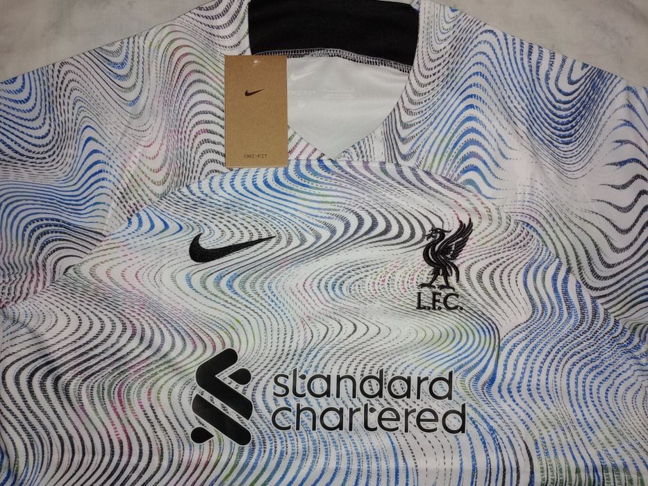 Camisola Oficial Liverpool 2022/23