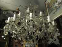 grande candeeiro, lustre em cristal em bom estado