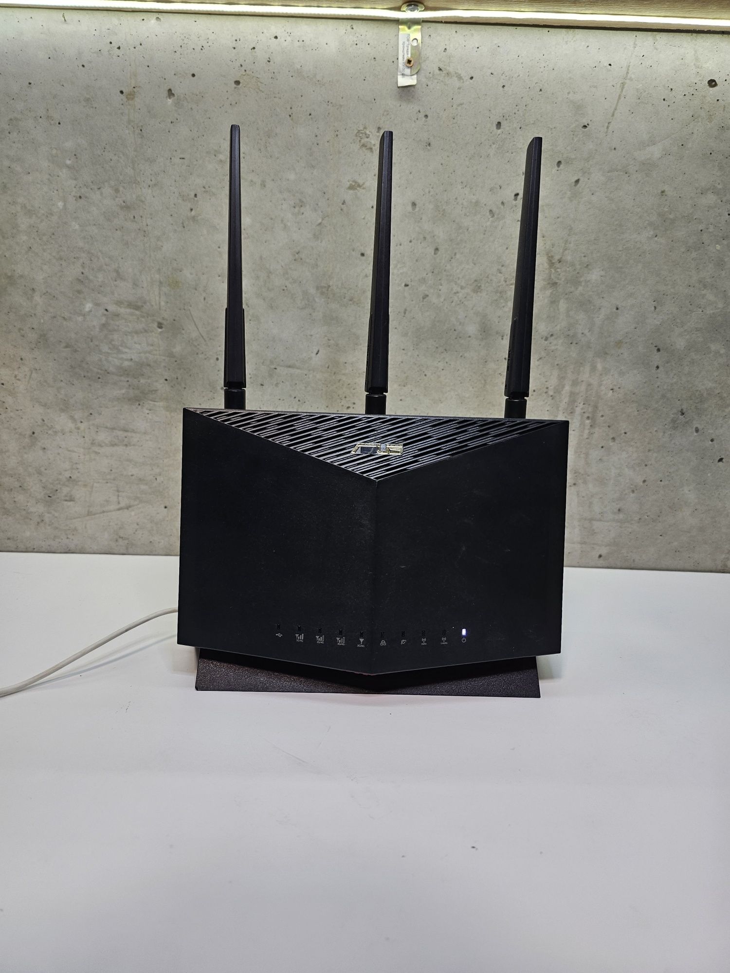 Бездротовий маршрутизатор (роутер) ASUS 4G-AC86U 4G LTE, Wi-Fi 5