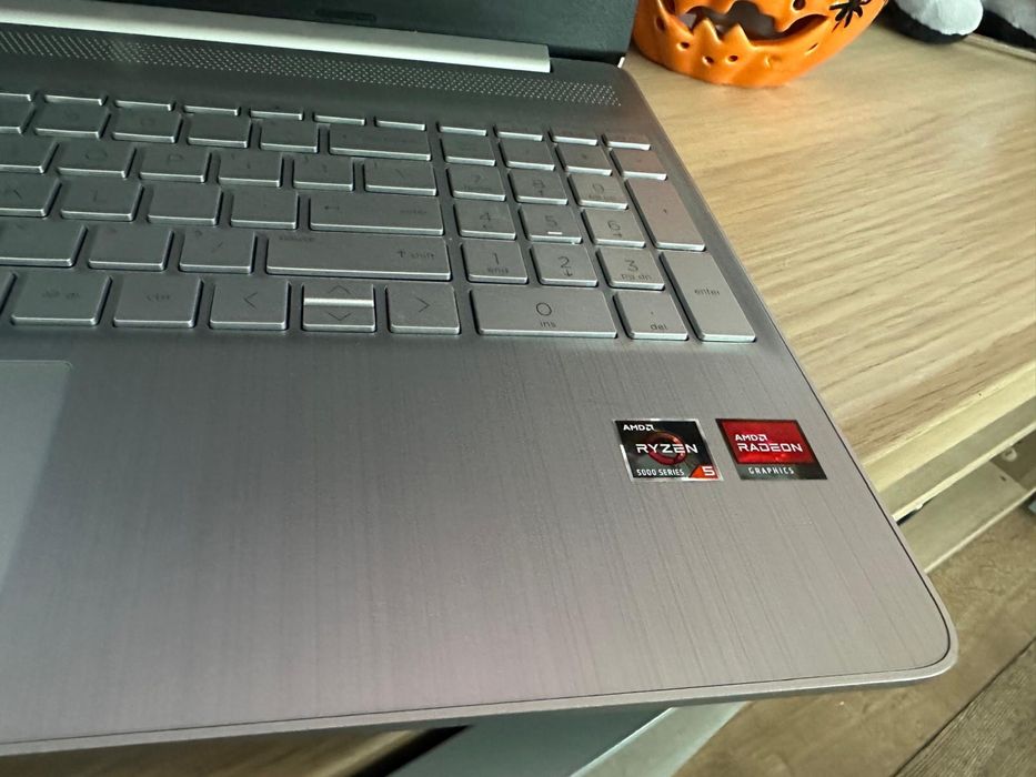 Notebook / Laptop HP 15,6" HP 15s Ryzen 5-5625U/8GB/512/Win11 Silver