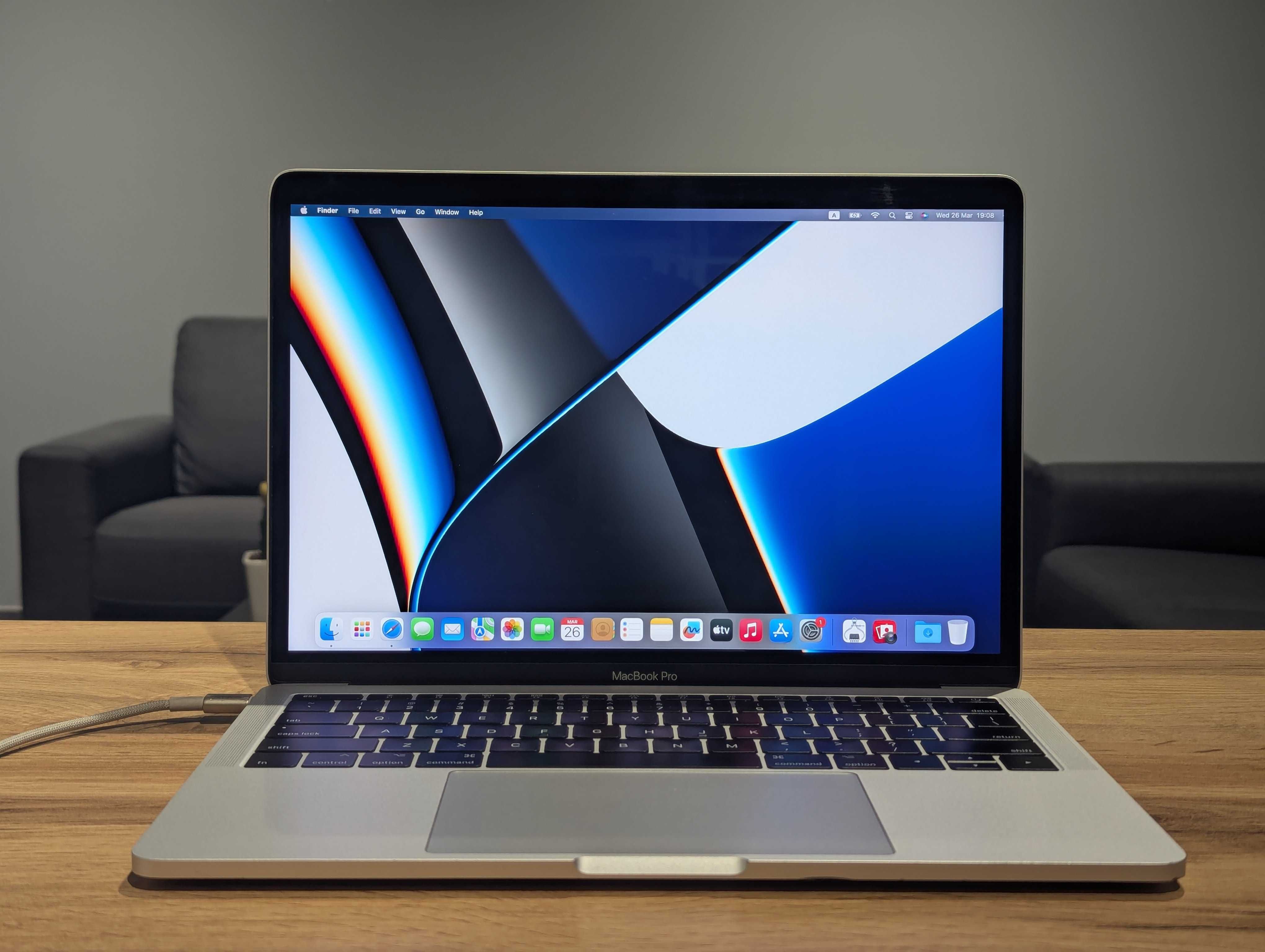 Macbook pro 13 2017 core i5 2.3ghz 16/512gb