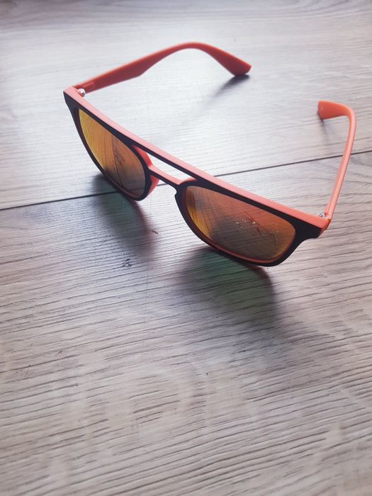 Okulary przeciwsłoneczne  uniwersalne damsko / męskie