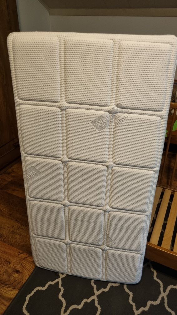 Łóżeczko dziecięce, materac, WellPur, IKEA