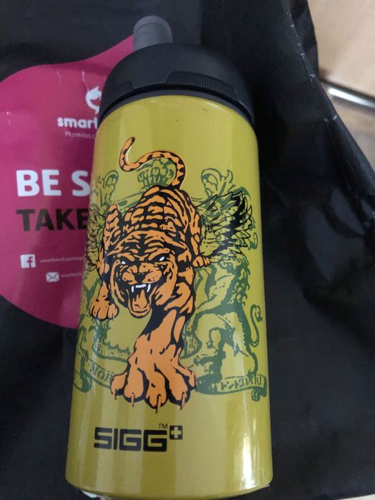 Garrafa termica nova com embalgem suiça