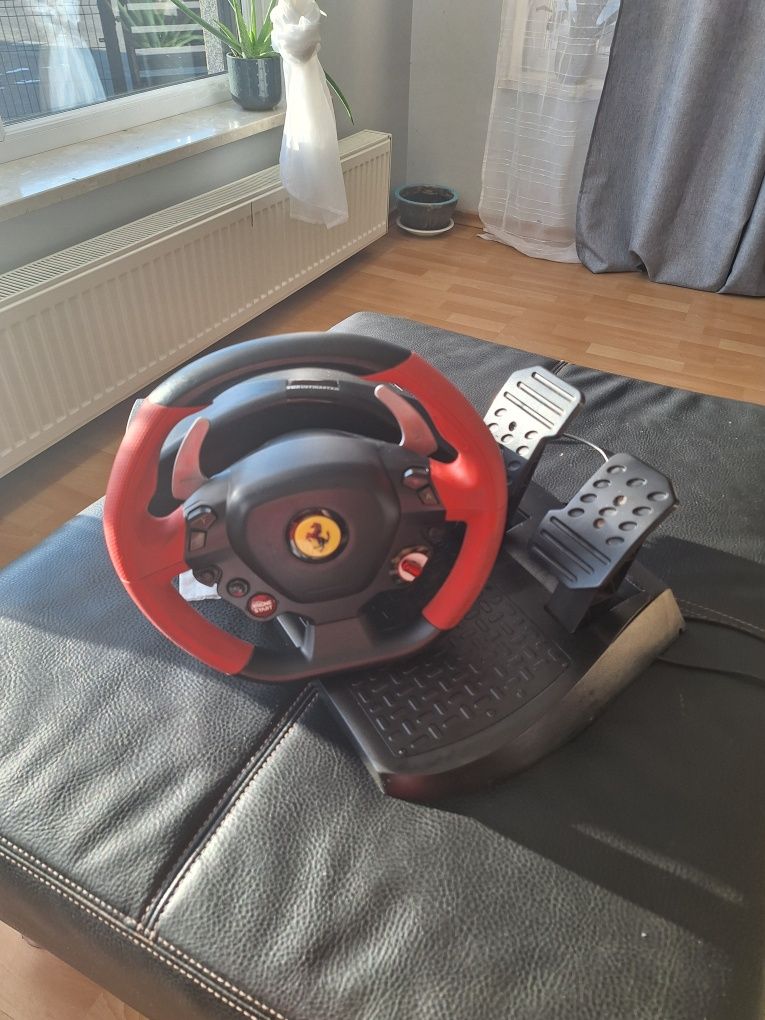 Kierownica thrustmaster 458