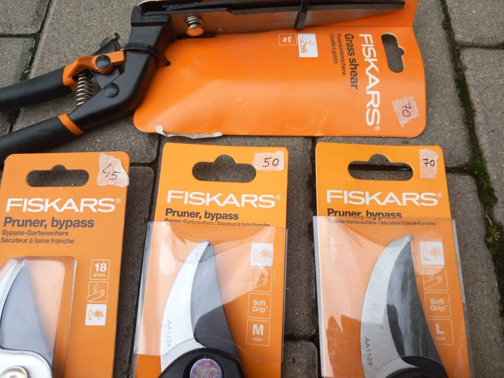 Fiskars Sekator L + Sekator M + Nożyce do trawy + Nożyce do kwiatów