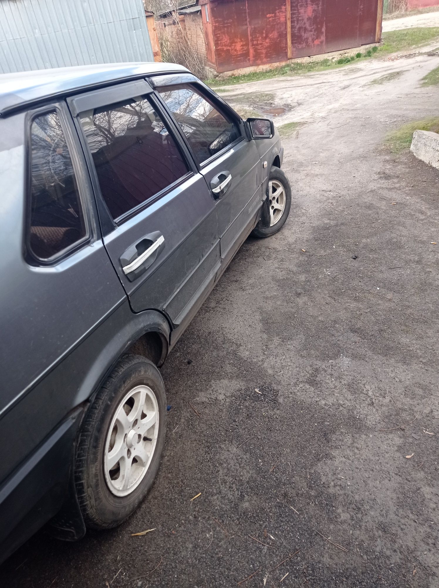 Продам срочно 21099