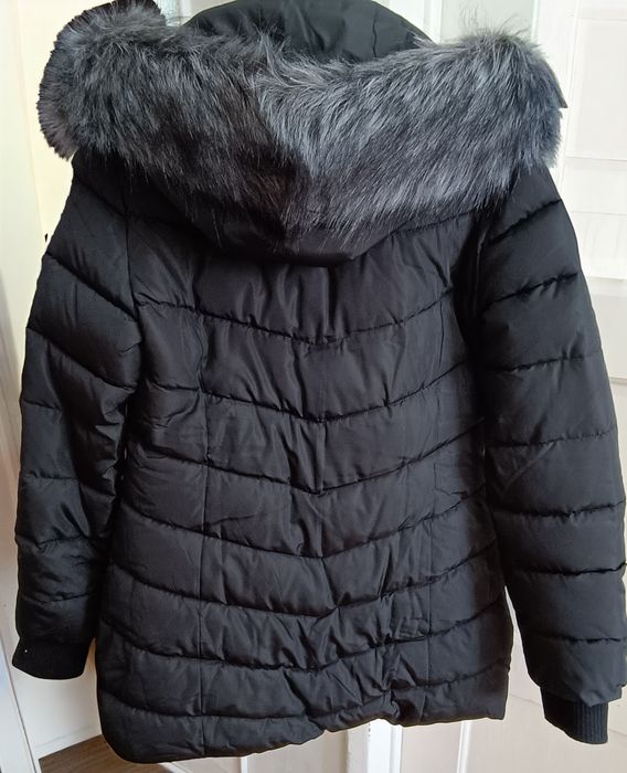 Casaco almofadado com capuz