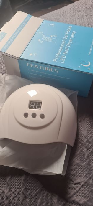 Nowa lampa led do paznokci