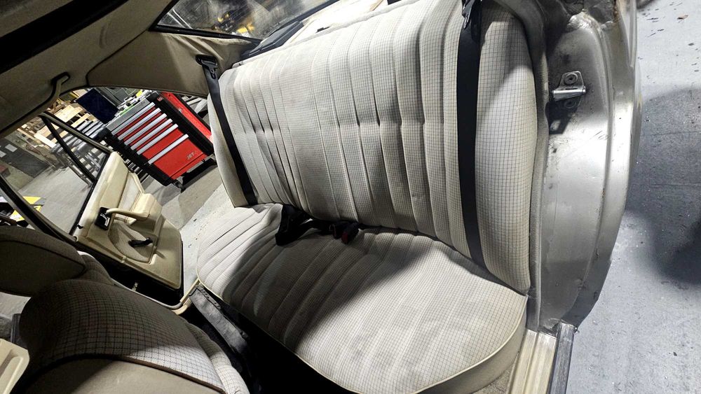 Mercedes - Benz  190 D