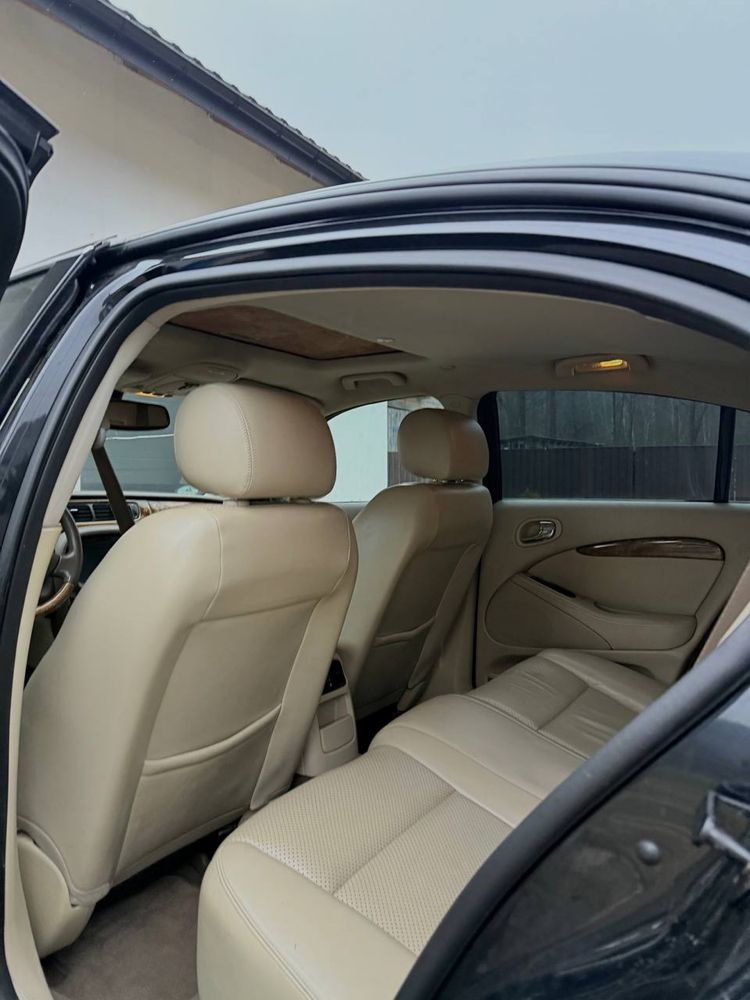 Jaguar s type 2004