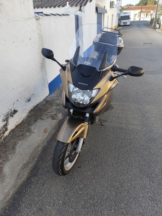 Honda Deauville 700