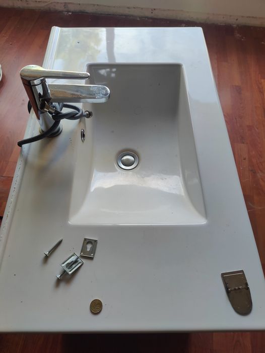 Móvel e Lavatório WC