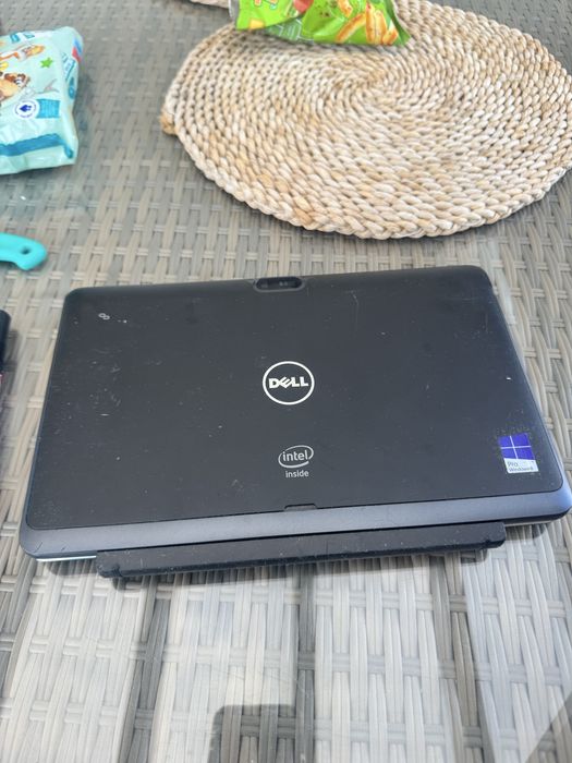 Tablet z klawiaturą