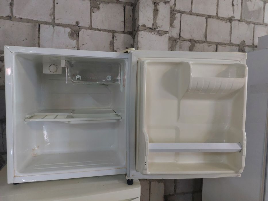 Lodówka turystyczna LG , wys.50cm, szer. 45cm