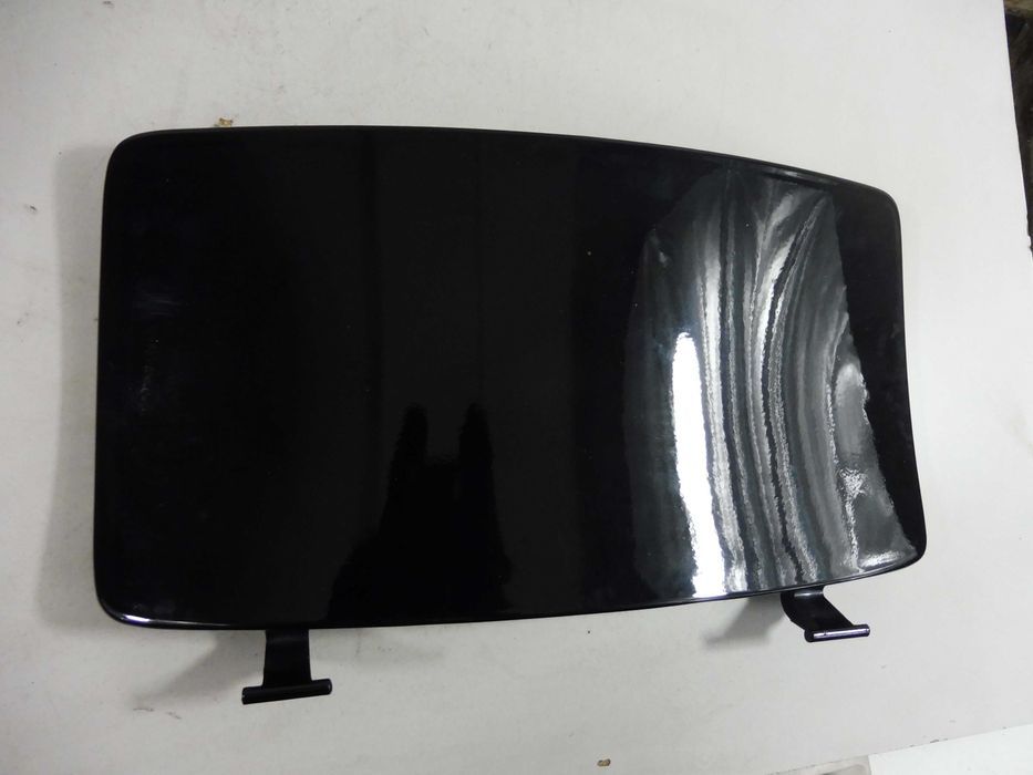 Piaggio Vespa GTS 300 drzwi schowka klapka 06-22r. A545