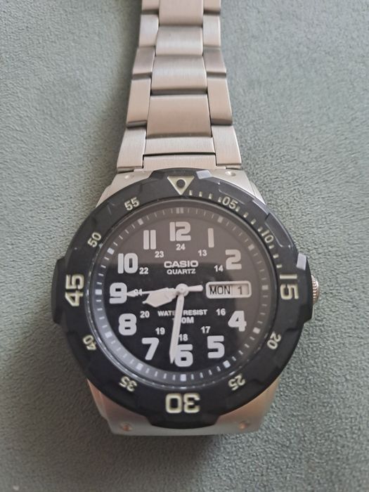 Zegarek męski Casio mało używany