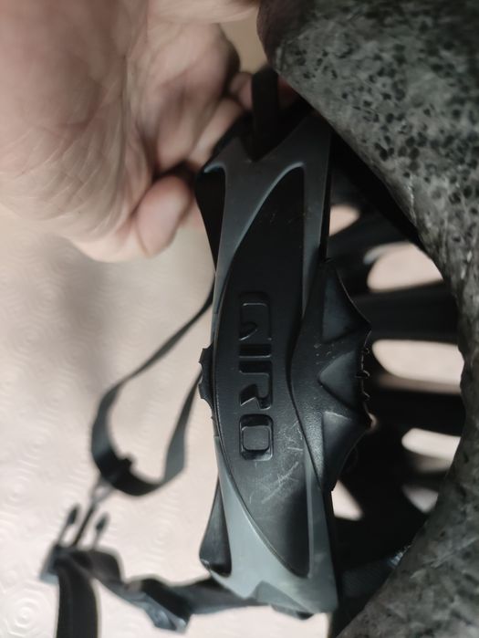 Capacete ciclismo Giro Rift tamanho L bom estado