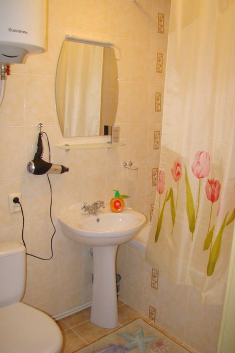 Рядом с 95 и парком (теплый пол) отчетные документы.