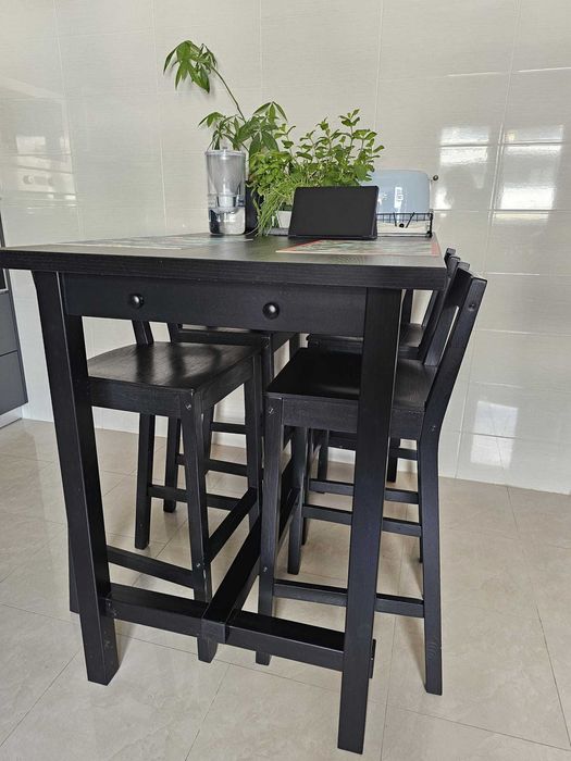 Mesa cozinha alta + cadeiras preta Ikea