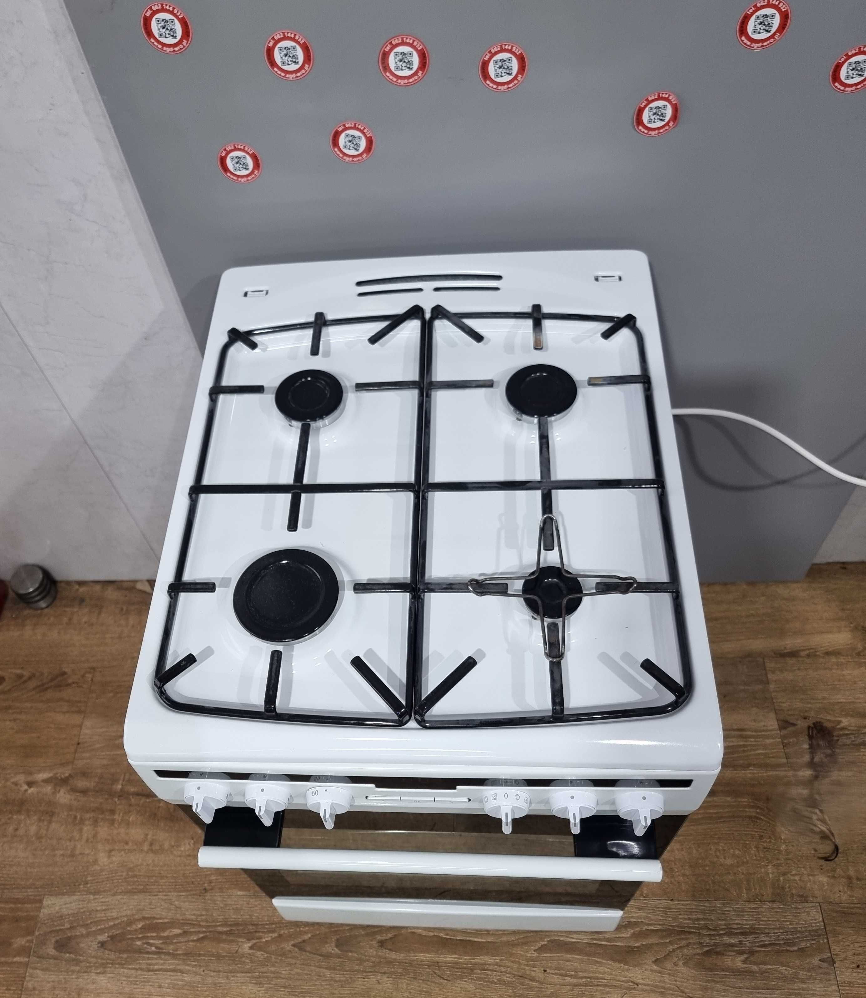 Kuchenka gazowo-elektryczna Amica, termoobieg, Czyszczenie parowe